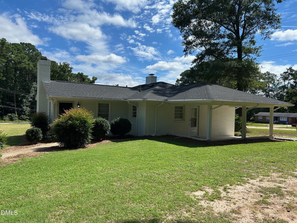 5726 Fayetteville Road - Photo 8