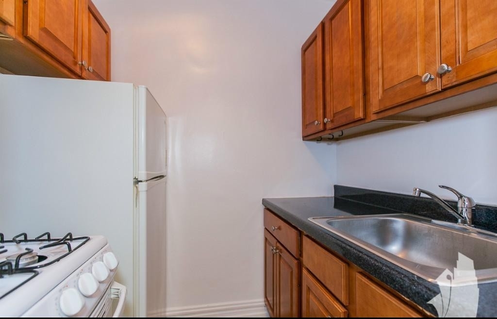 425 W Roscoe - Photo 4