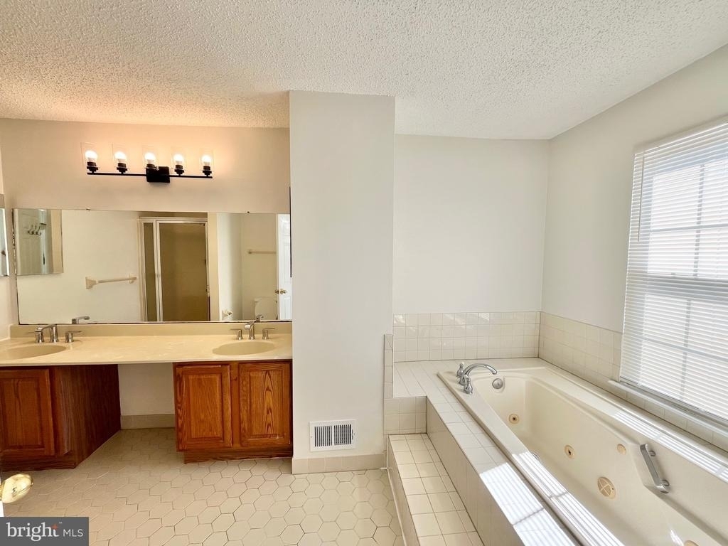 33 Ketley Place - Photo 19