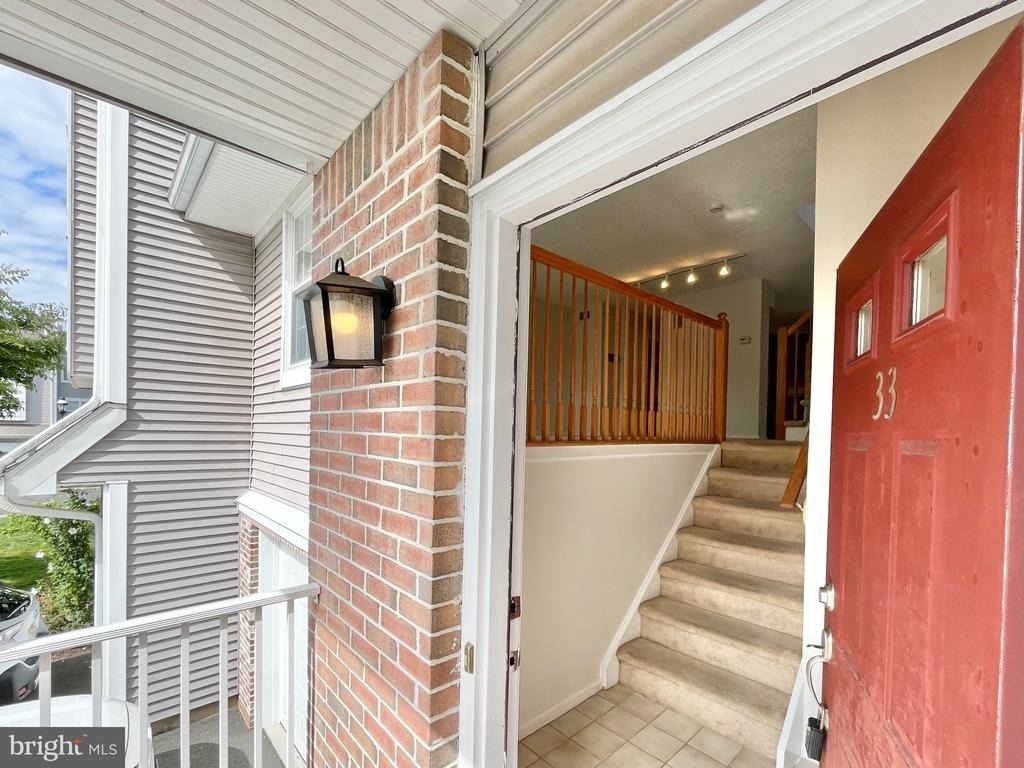 33 Ketley Place - Photo 2
