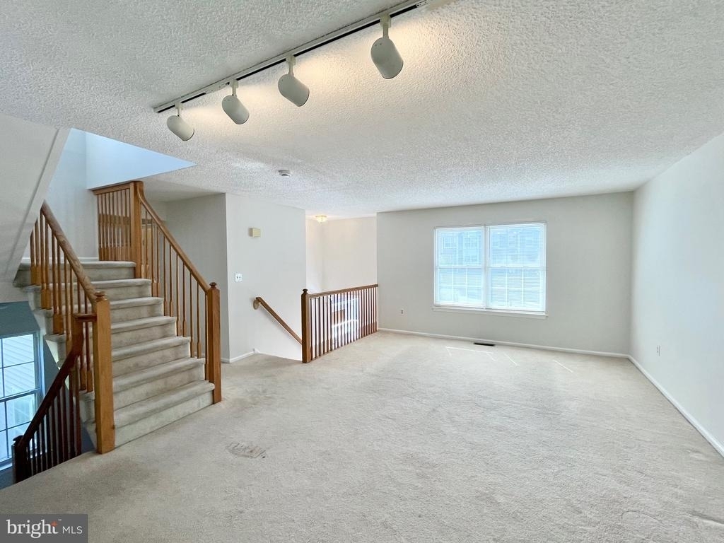 33 Ketley Place - Photo 6