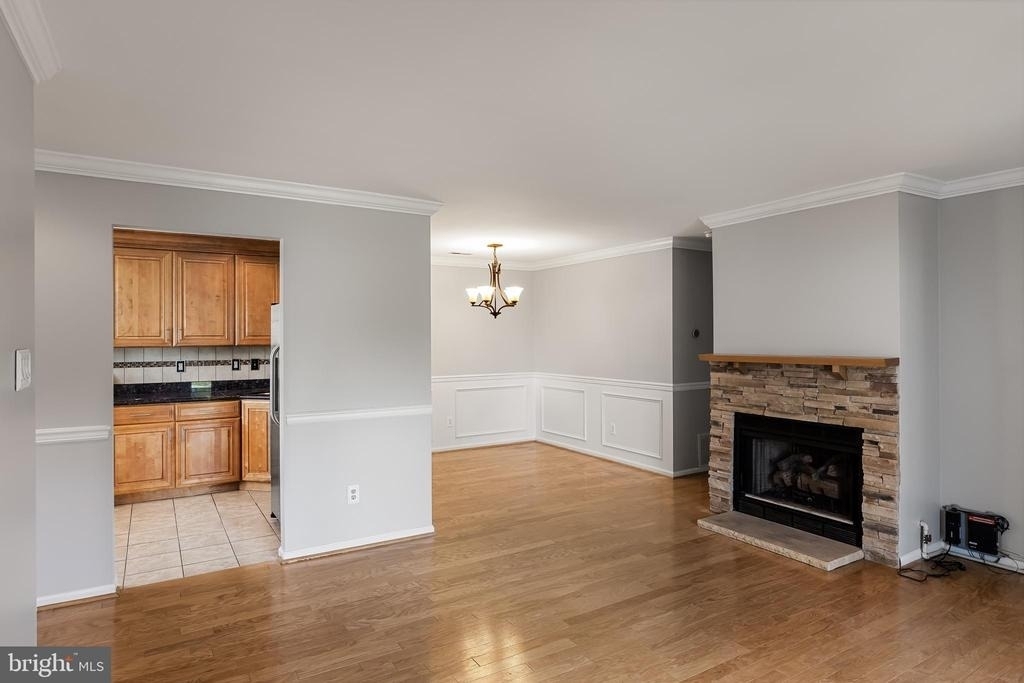 419 Atlanta Court - Photo 8