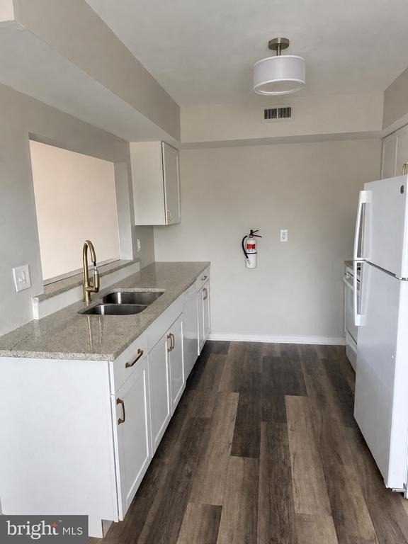 2202 Sandra Road - Photo 8