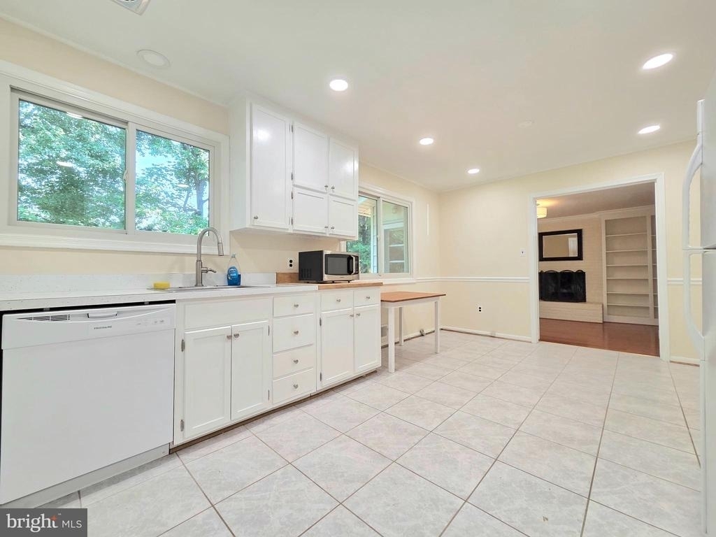 111 Tamarisk Court - Photo 12