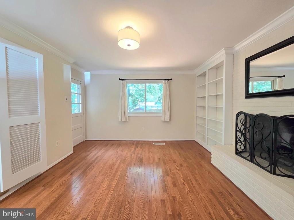 111 Tamarisk Court - Photo 16