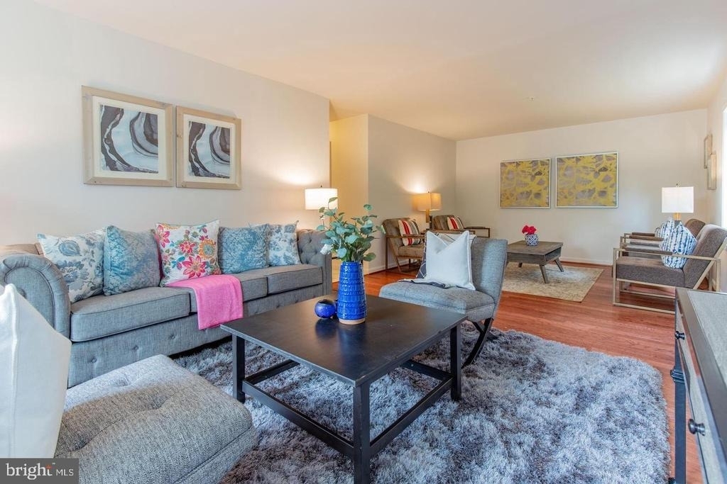 2024 Evansdale Drive - Photo 4