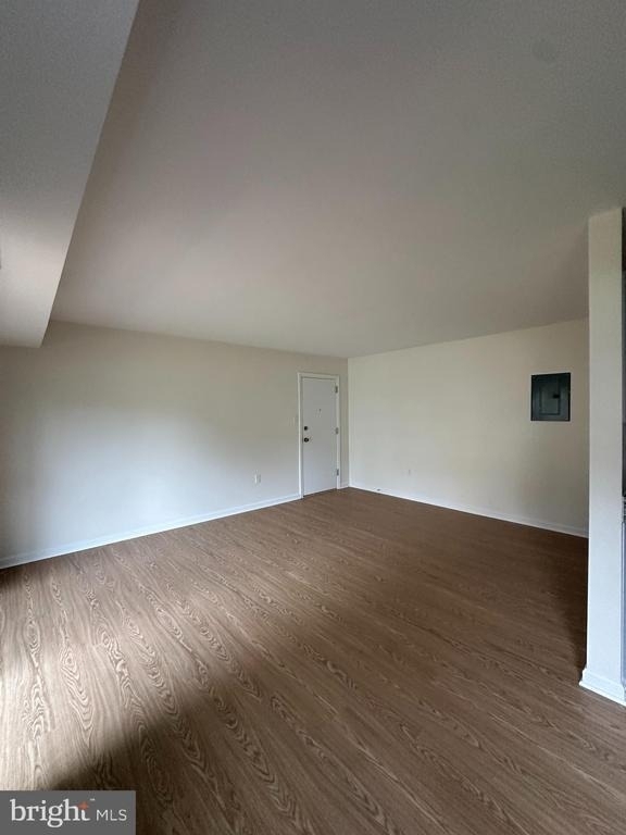 5402 85th Avenue - Photo 3