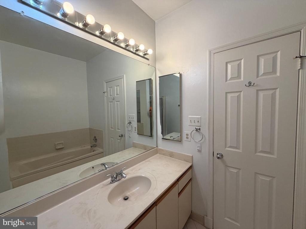 5911 Barbados Place - Photo 20