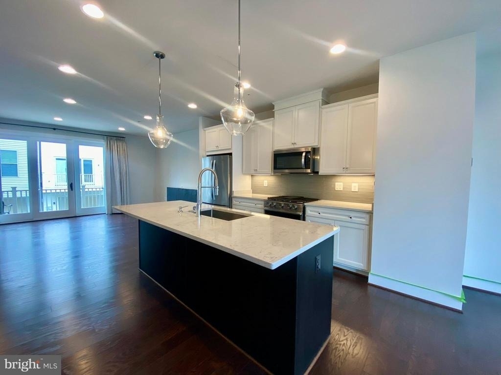 5135 Longstone Way - Photo 4