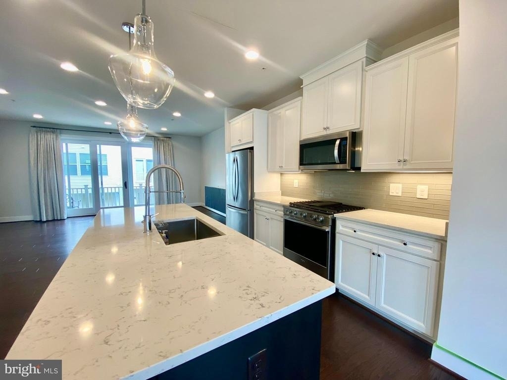 5135 Longstone Way - Photo 6