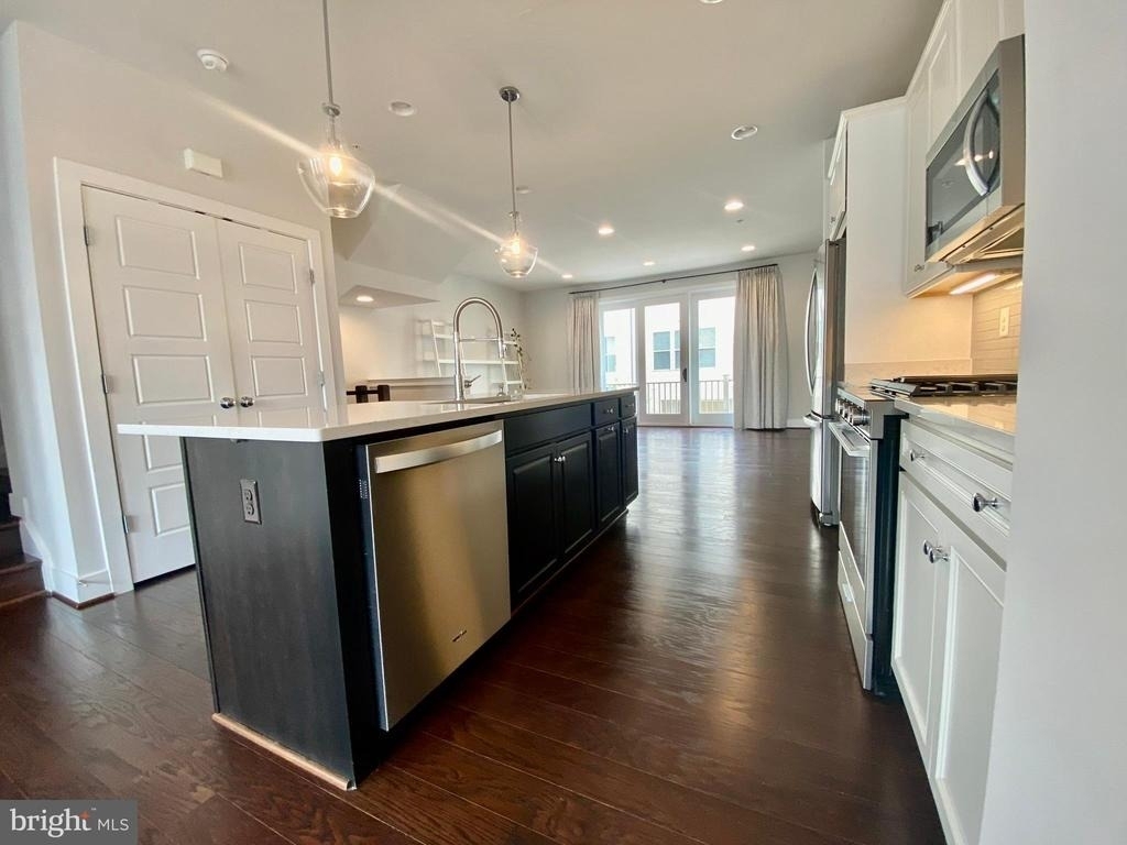 5135 Longstone Way - Photo 18