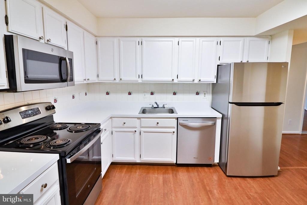 13 Pickering Court - Photo 9