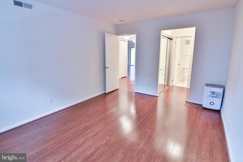 13 Pickering Court - Photo 18