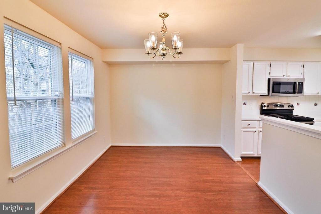 13 Pickering Court - Photo 5
