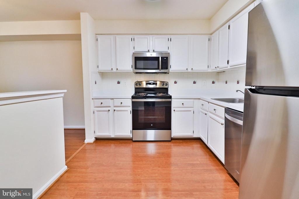 13 Pickering Court - Photo 12