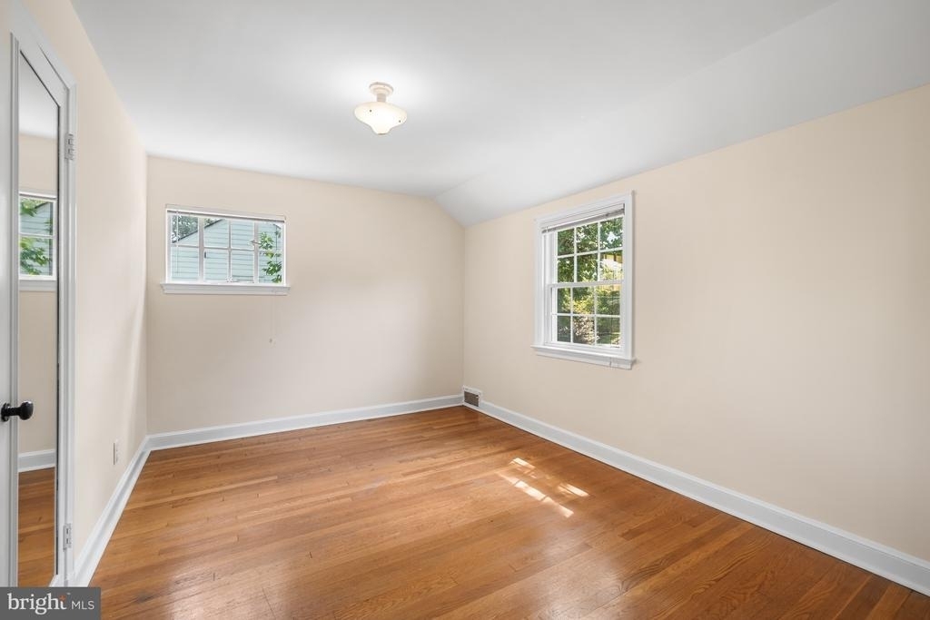 5206 Western Avenue - Photo 22