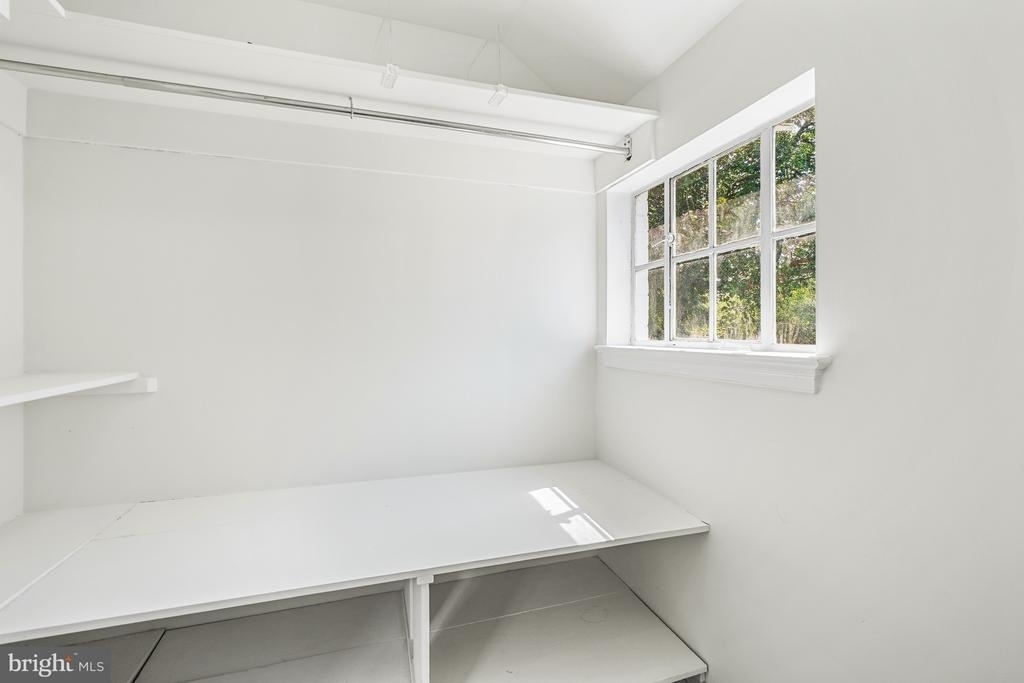 5206 Western Avenue - Photo 29