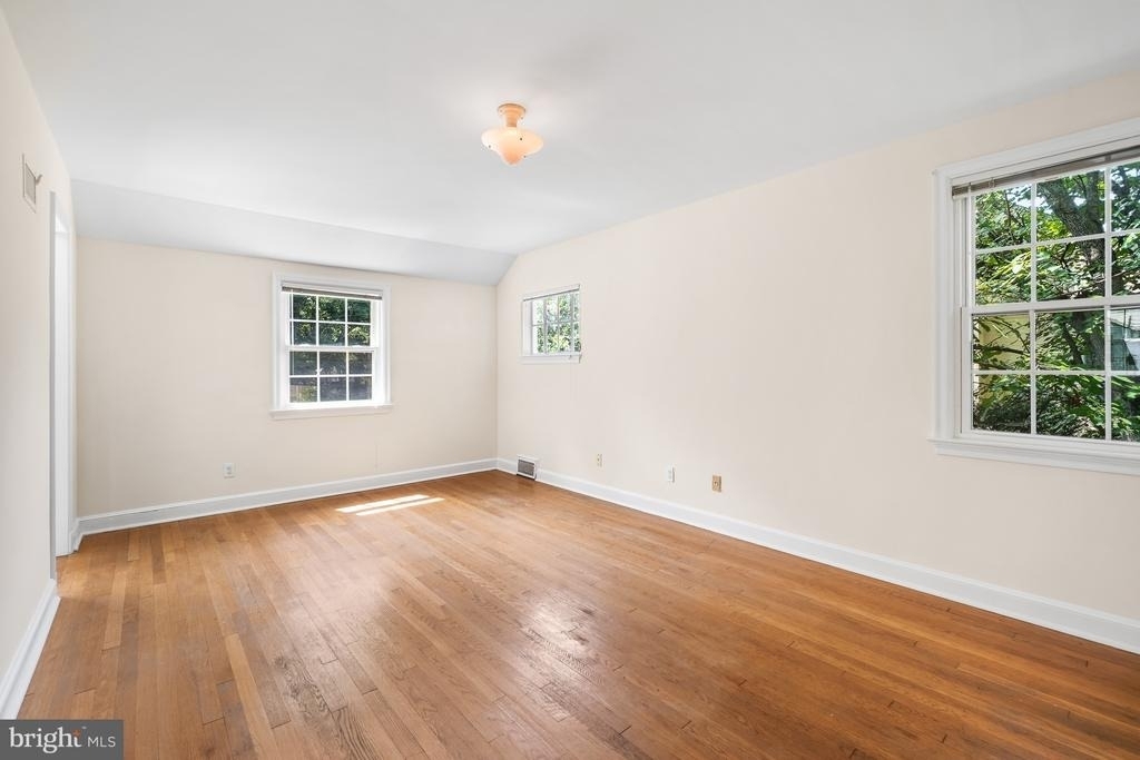 5206 Western Avenue - Photo 25