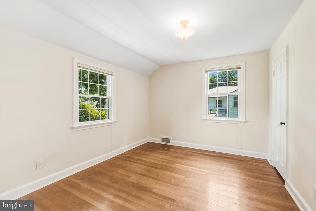 5206 Western Avenue - Photo 23