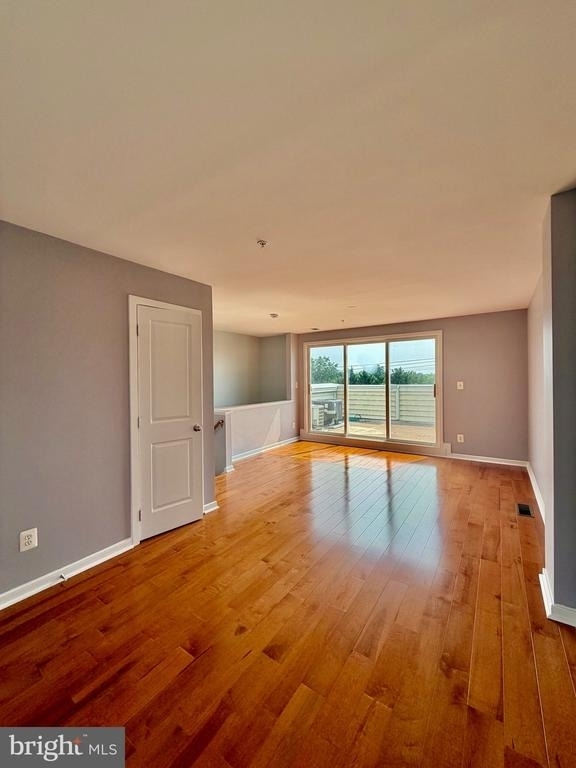 11034 Amherst Avenue - Photo 22