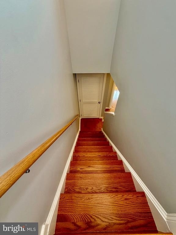 11034 Amherst Avenue - Photo 17