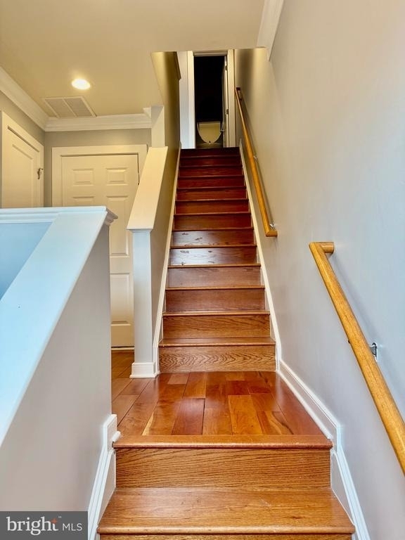 11034 Amherst Avenue - Photo 37