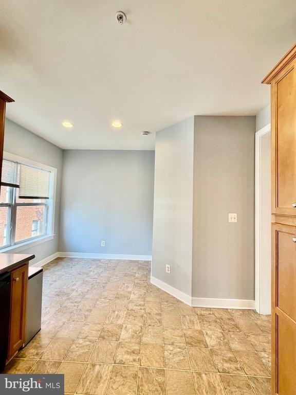 11034 Amherst Avenue - Photo 13