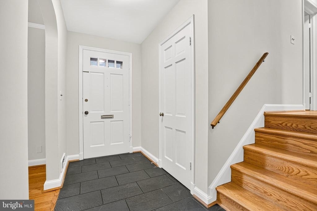 5625 Ogden Road - Photo 2
