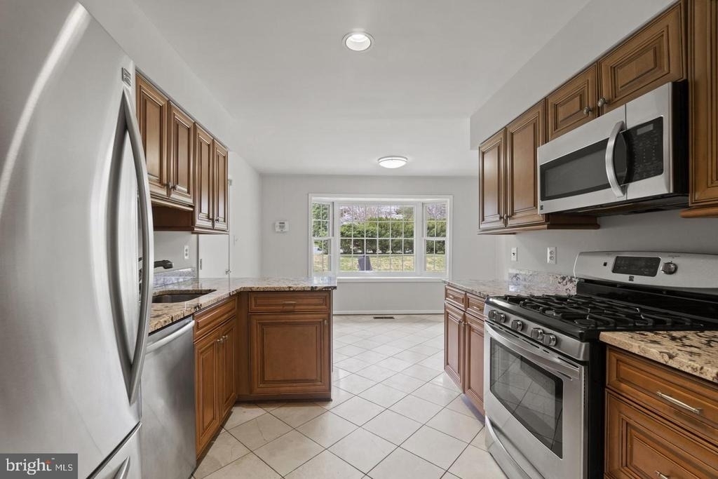 11817 Becket Street - Photo 4