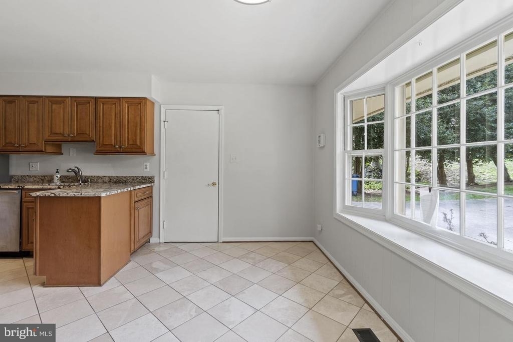 11817 Becket Street - Photo 5