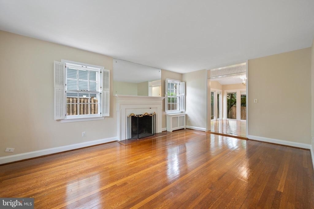 5122 Fairglen Lane - Photo 3