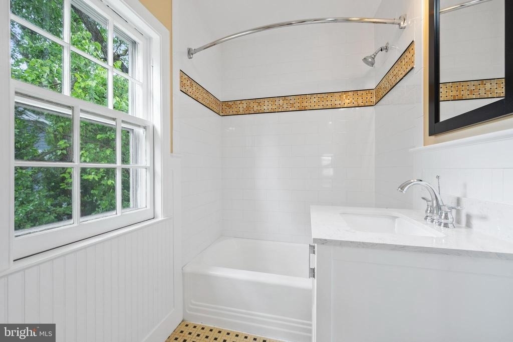 5122 Fairglen Lane - Photo 16
