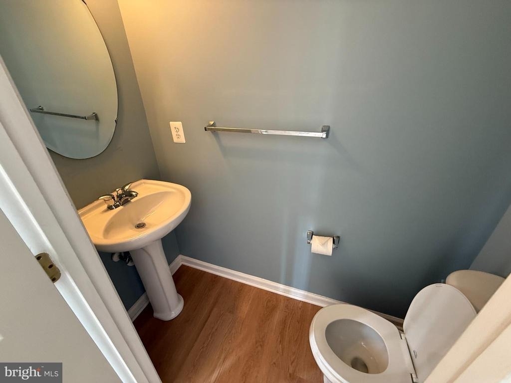 7123 Maiden Point Place - Photo 3