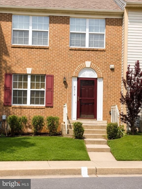 9314 Lawson Lane - Photo 0