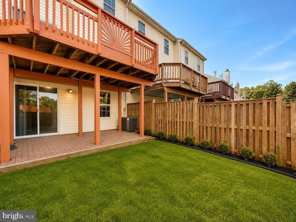 9314 Lawson Lane - Photo 6
