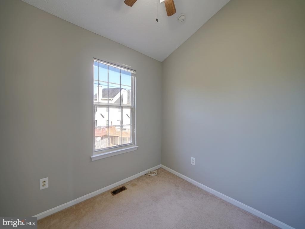 9314 Lawson Lane - Photo 27