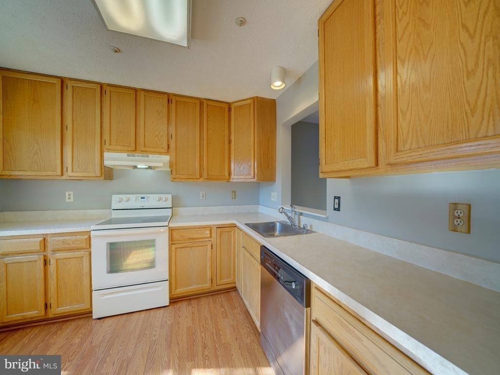 9314 Lawson Lane - Photo 19