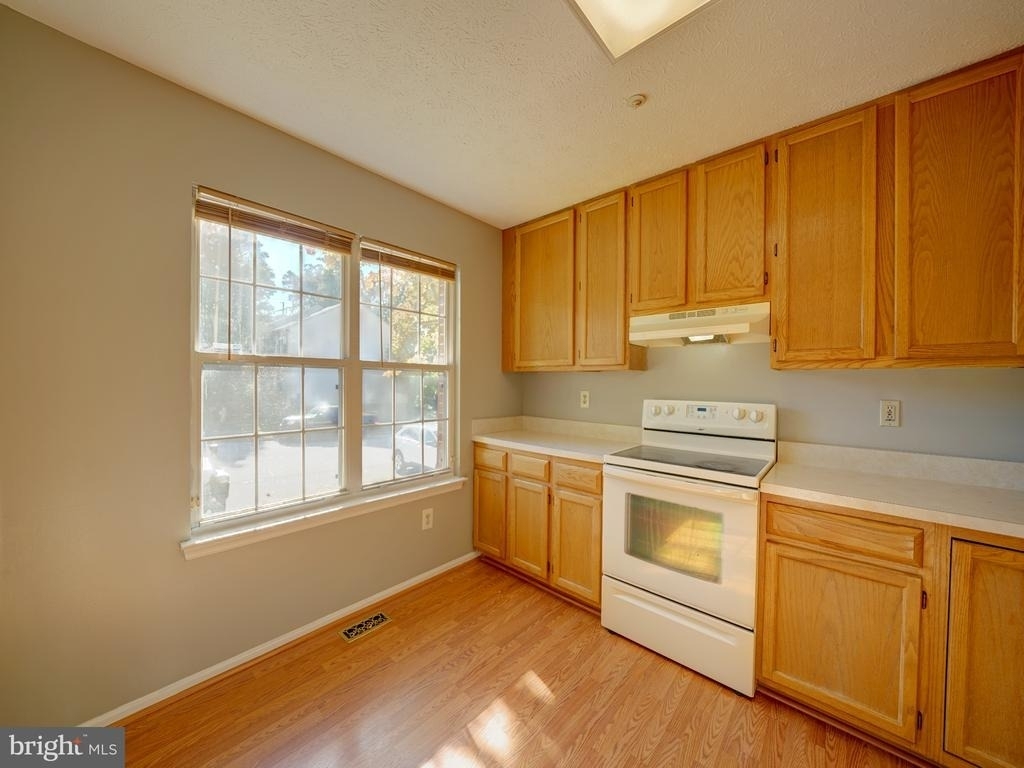 9314 Lawson Lane - Photo 18