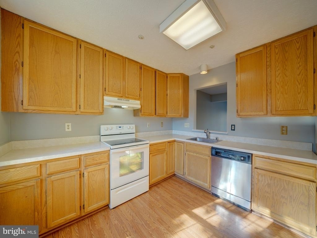 9314 Lawson Lane - Photo 15