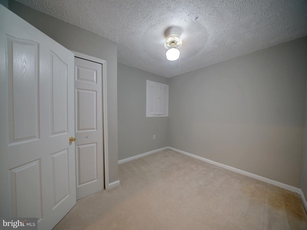 9314 Lawson Lane - Photo 36