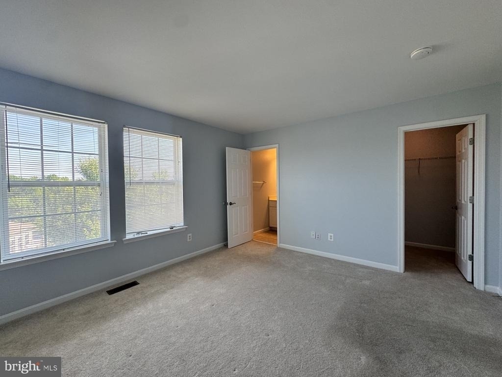 636 Tantallon Court - Photo 9