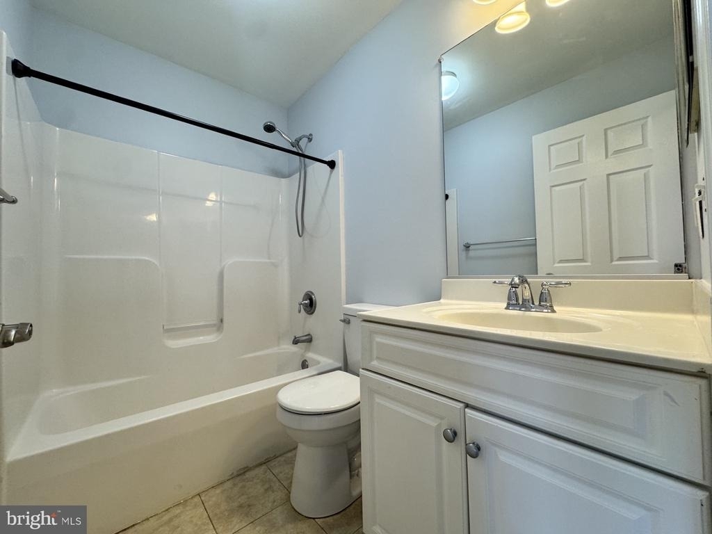 636 Tantallon Court - Photo 14