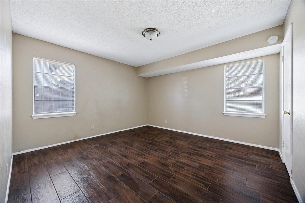908 B Kirschner Pl - Photo 5