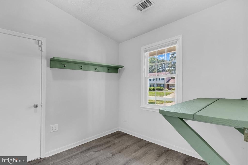 2124 Duchy Court - Photo 16