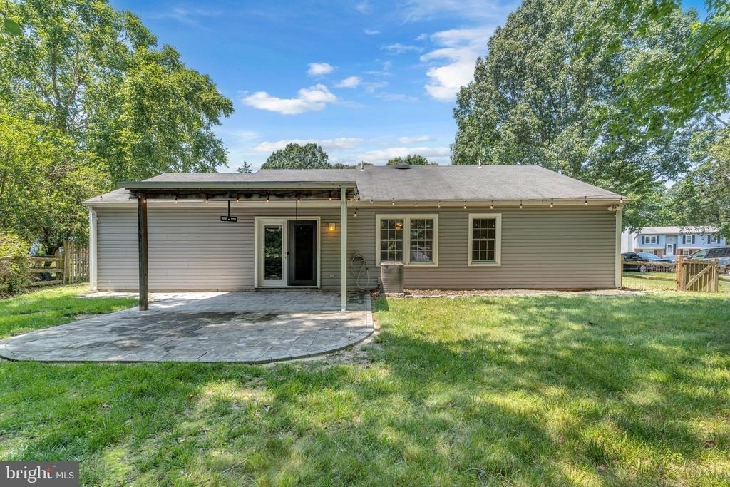 2124 Duchy Court - Photo 17