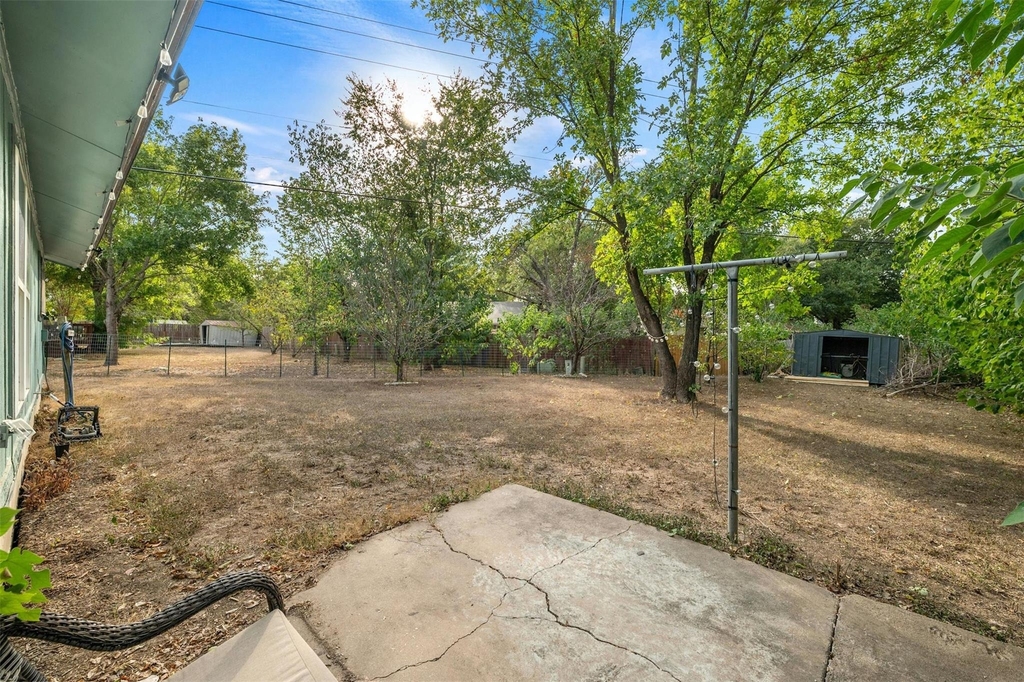 2523 E Stassney Ln - Photo 23