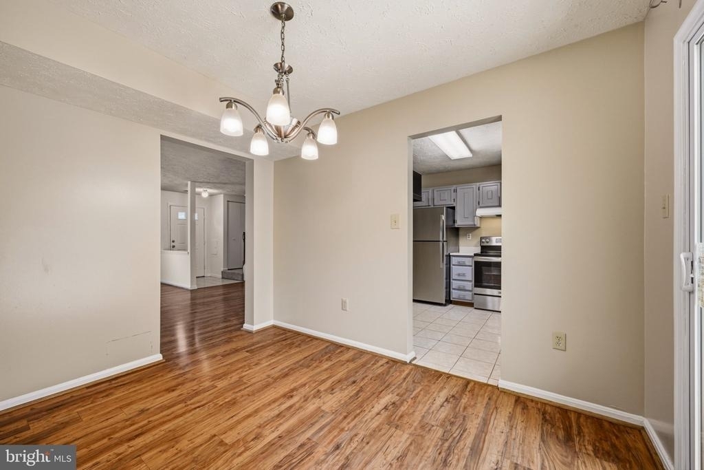 16 Meadowside Court - Photo 14