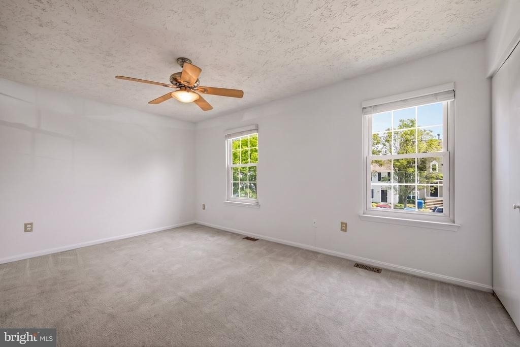 16 Meadowside Court - Photo 31