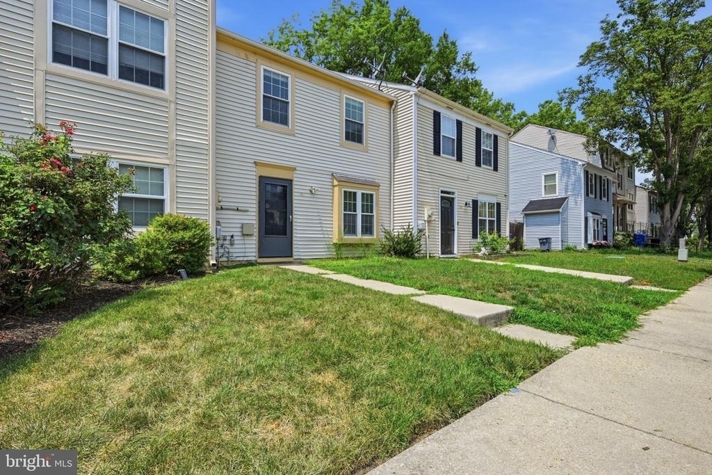16 Meadowside Court - Photo 2