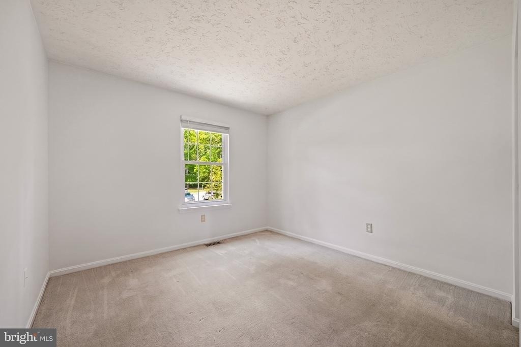 16 Meadowside Court - Photo 28